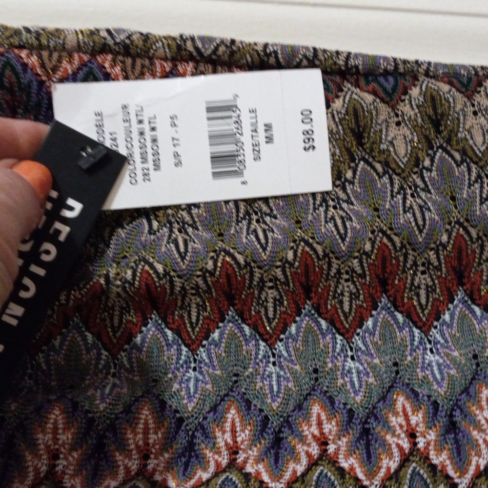 NWT Design Lab Peekaboo Neckline Maxi Dress with Missoni Style Chevron - Picture 4 of 4